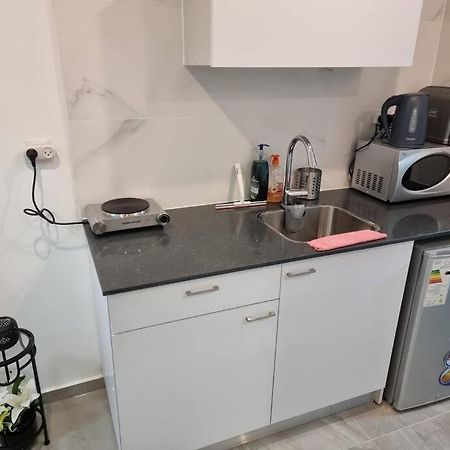 דירת זוּגַג מפנקת עם מרפסת משגעת ונוף למפרץ. Apartment Eilat Exterior photo